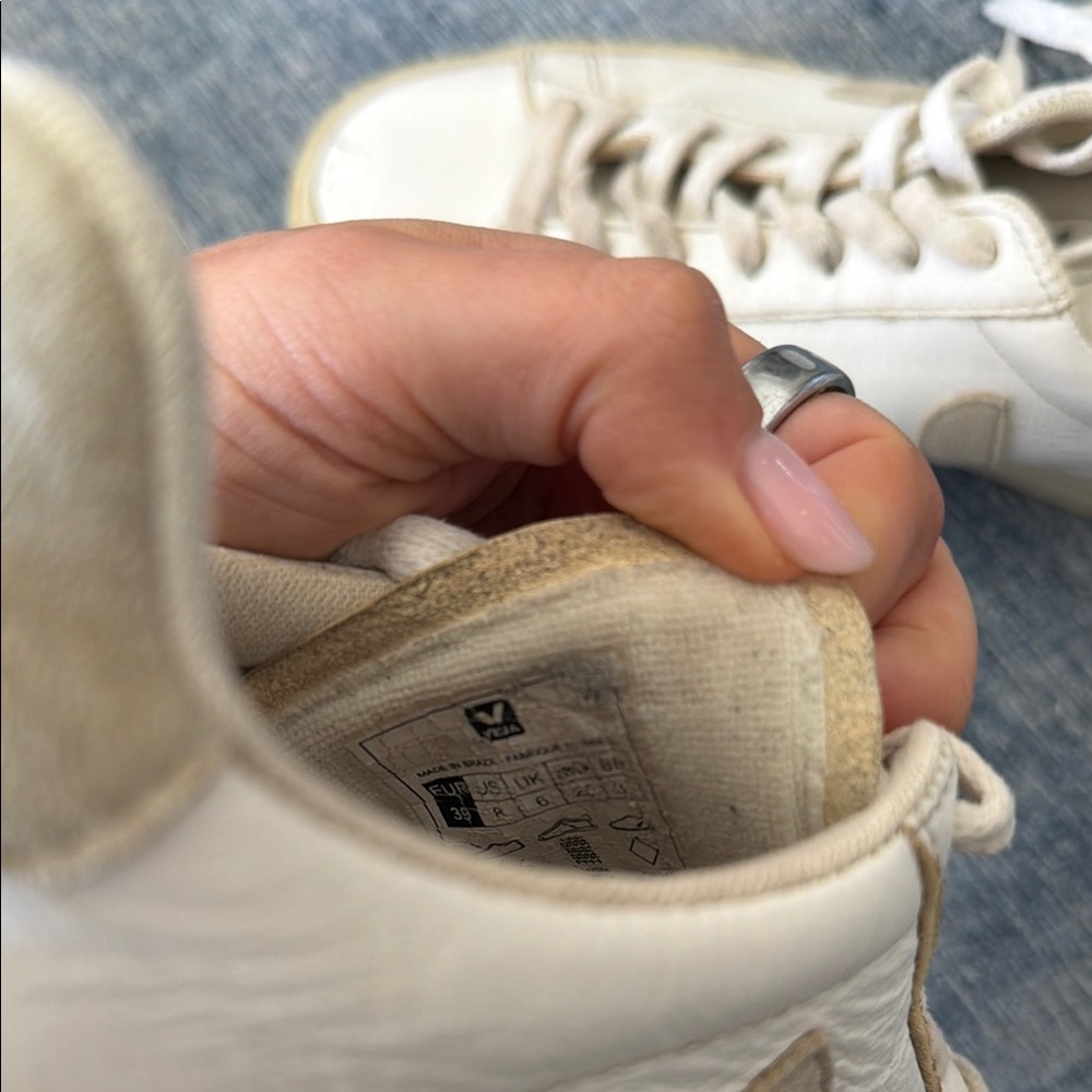 Veja Women's Cream and Tan Sneakers Size 8 - Picture 2 of 6